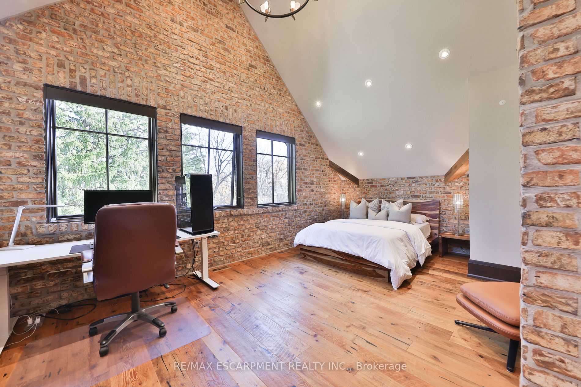 1300 Oak Lane