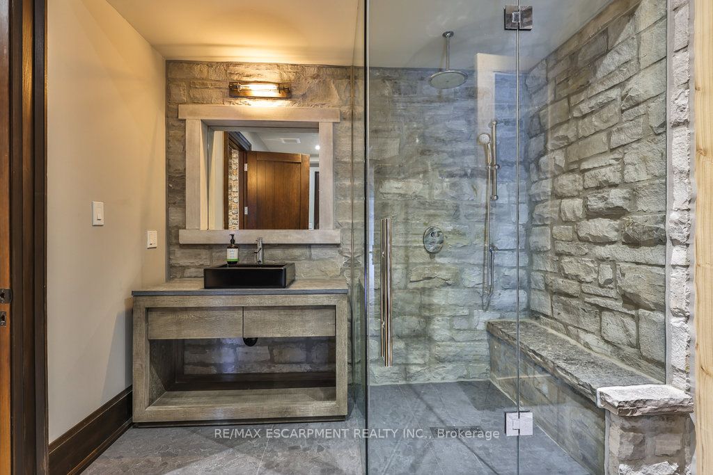 1300 Oak Lane