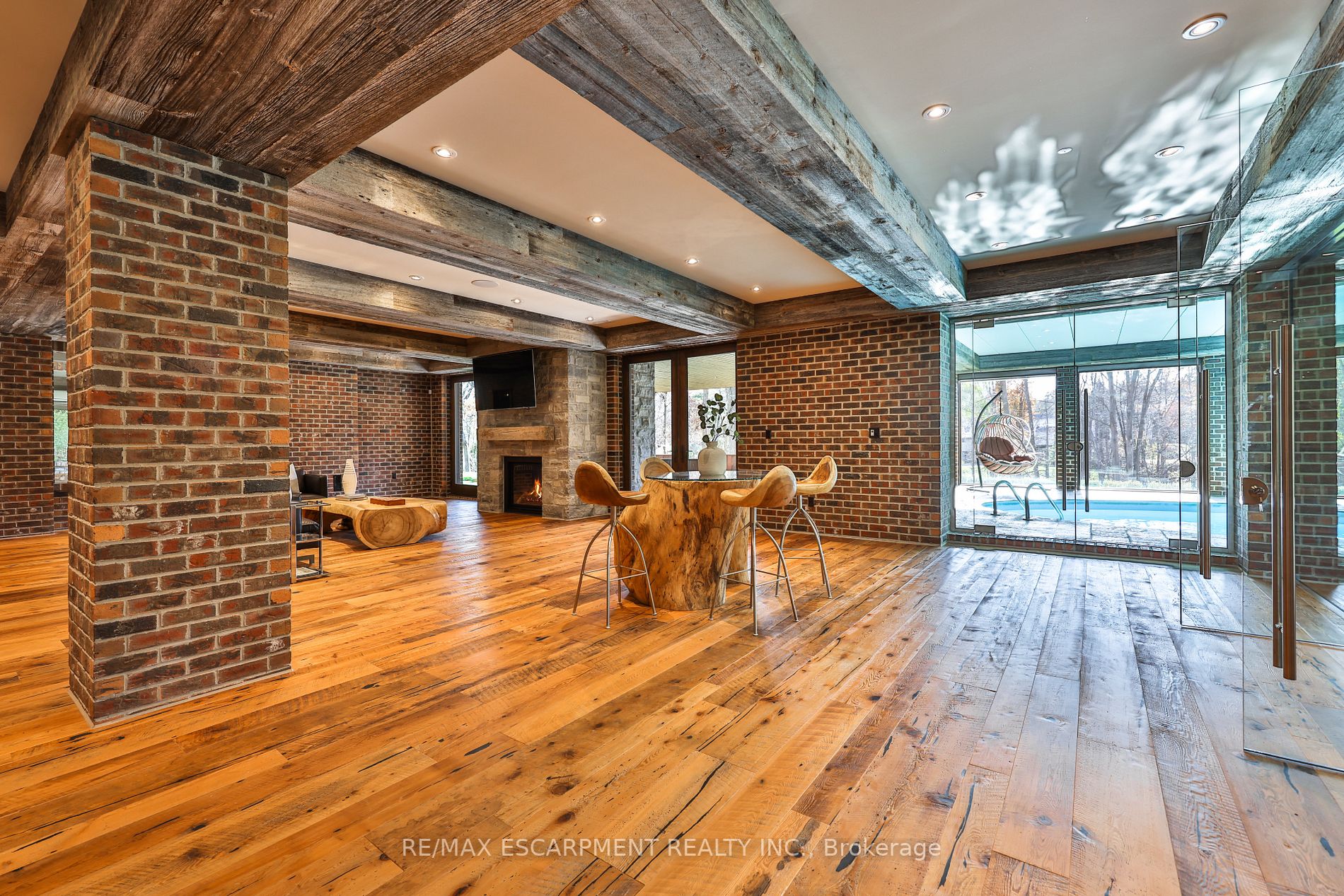 1300 Oak Lane