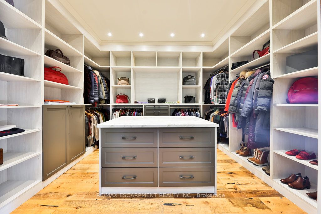 1300 Oak Lane
