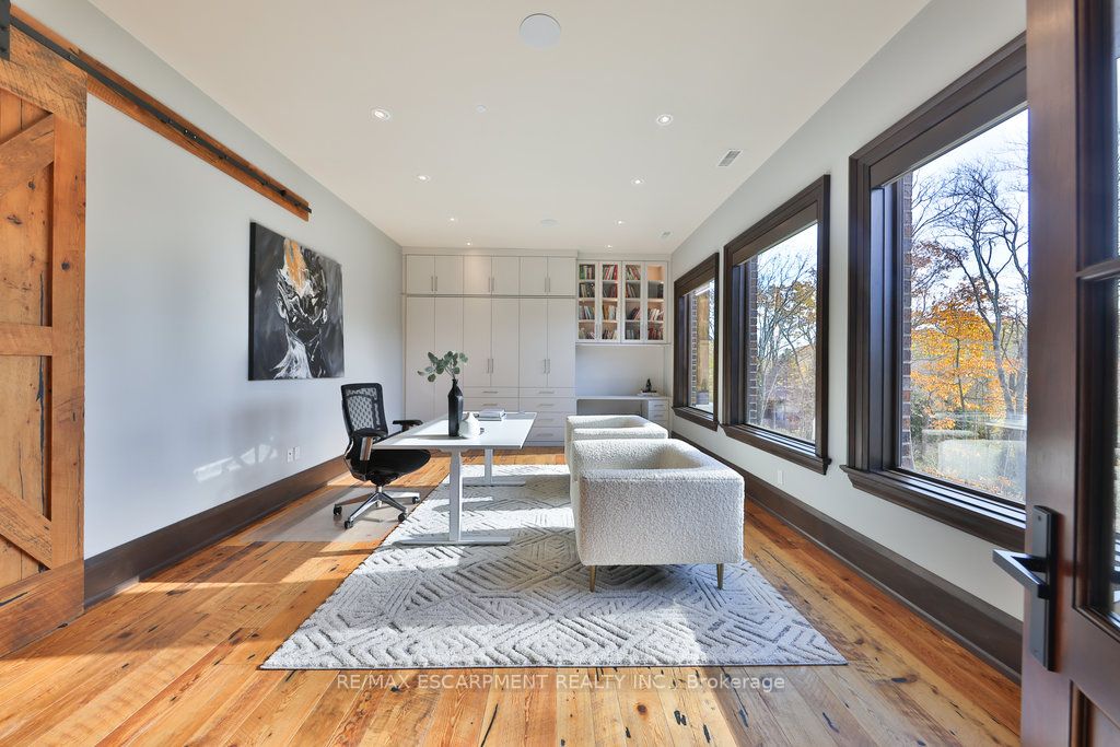 1300 Oak Lane