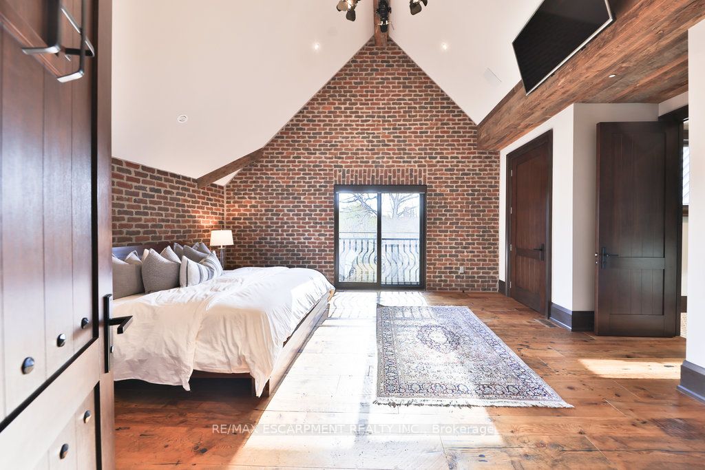 1300 Oak Lane