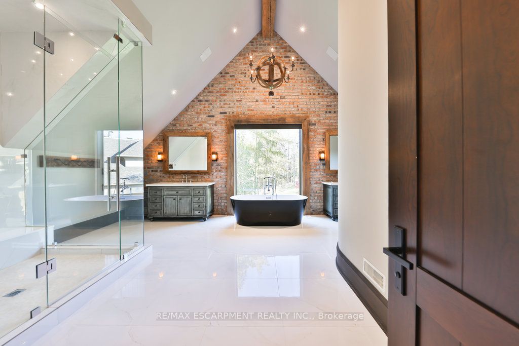 1300 Oak Lane