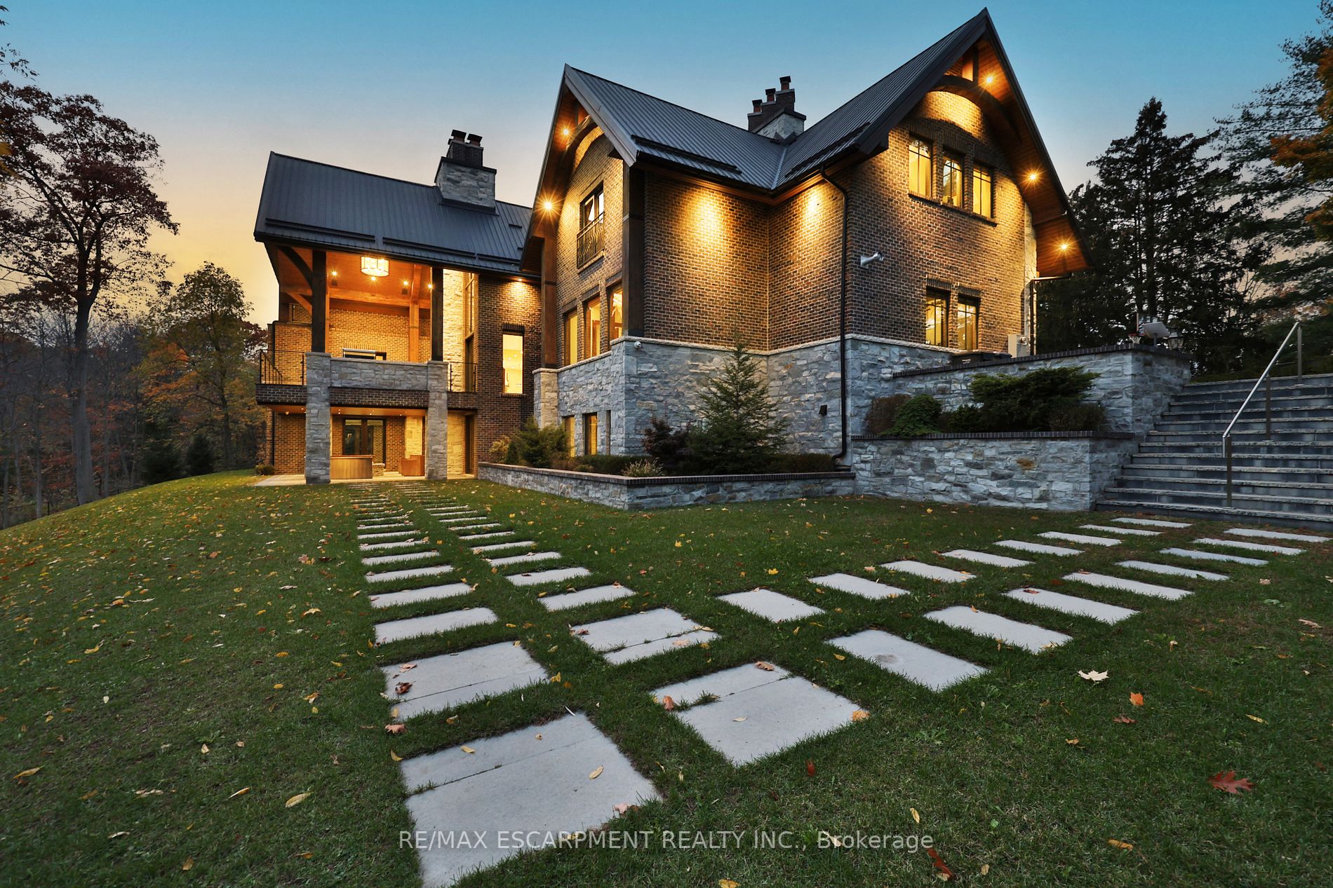 1300 Oak Lane