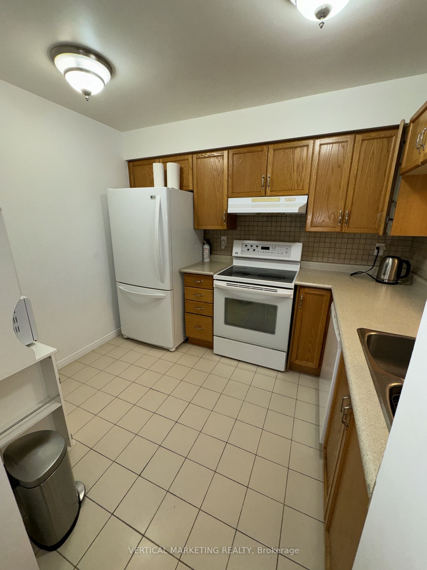 330 Rathburn Road W, #506