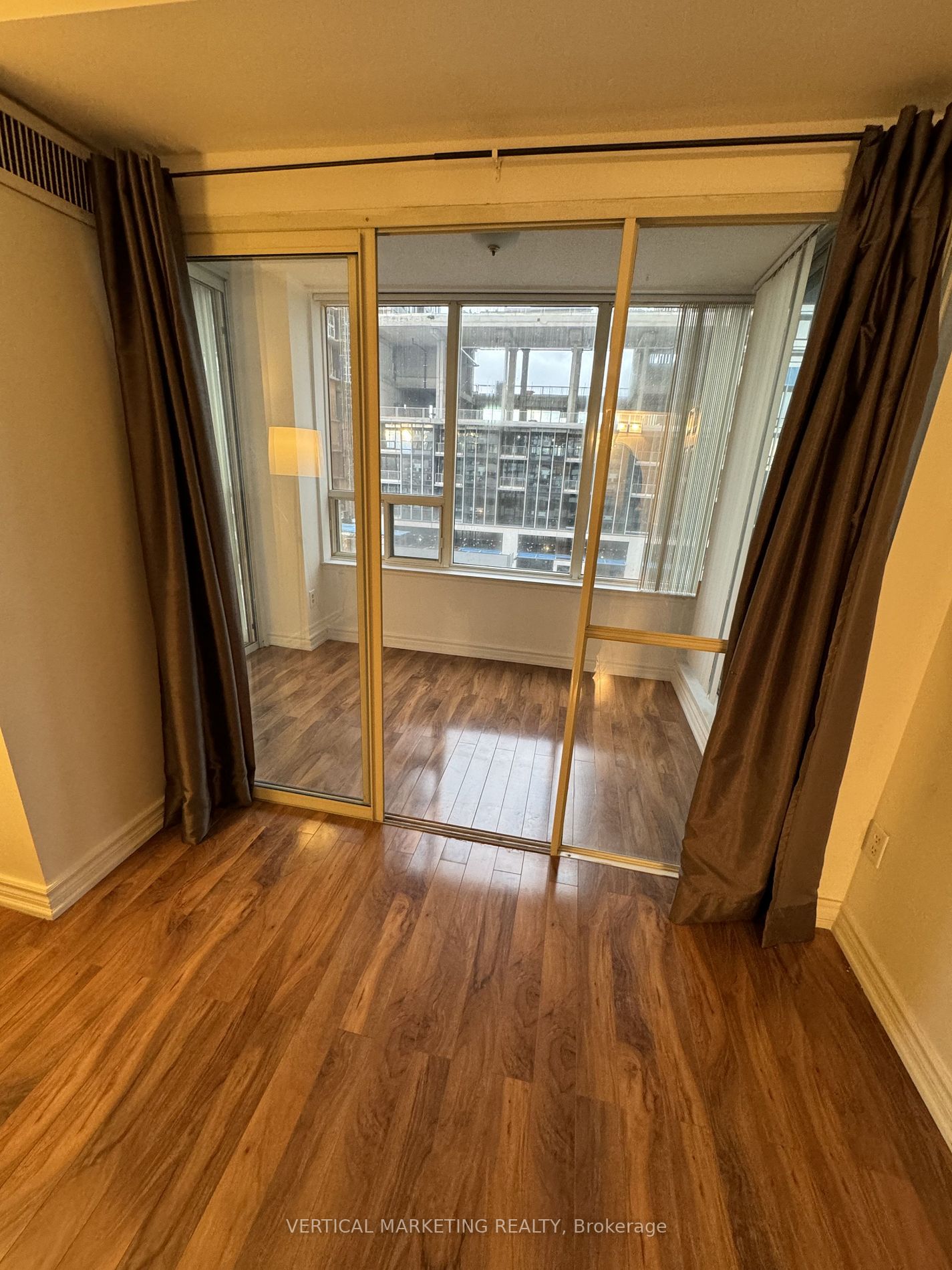 330 Rathburn Road W, #506