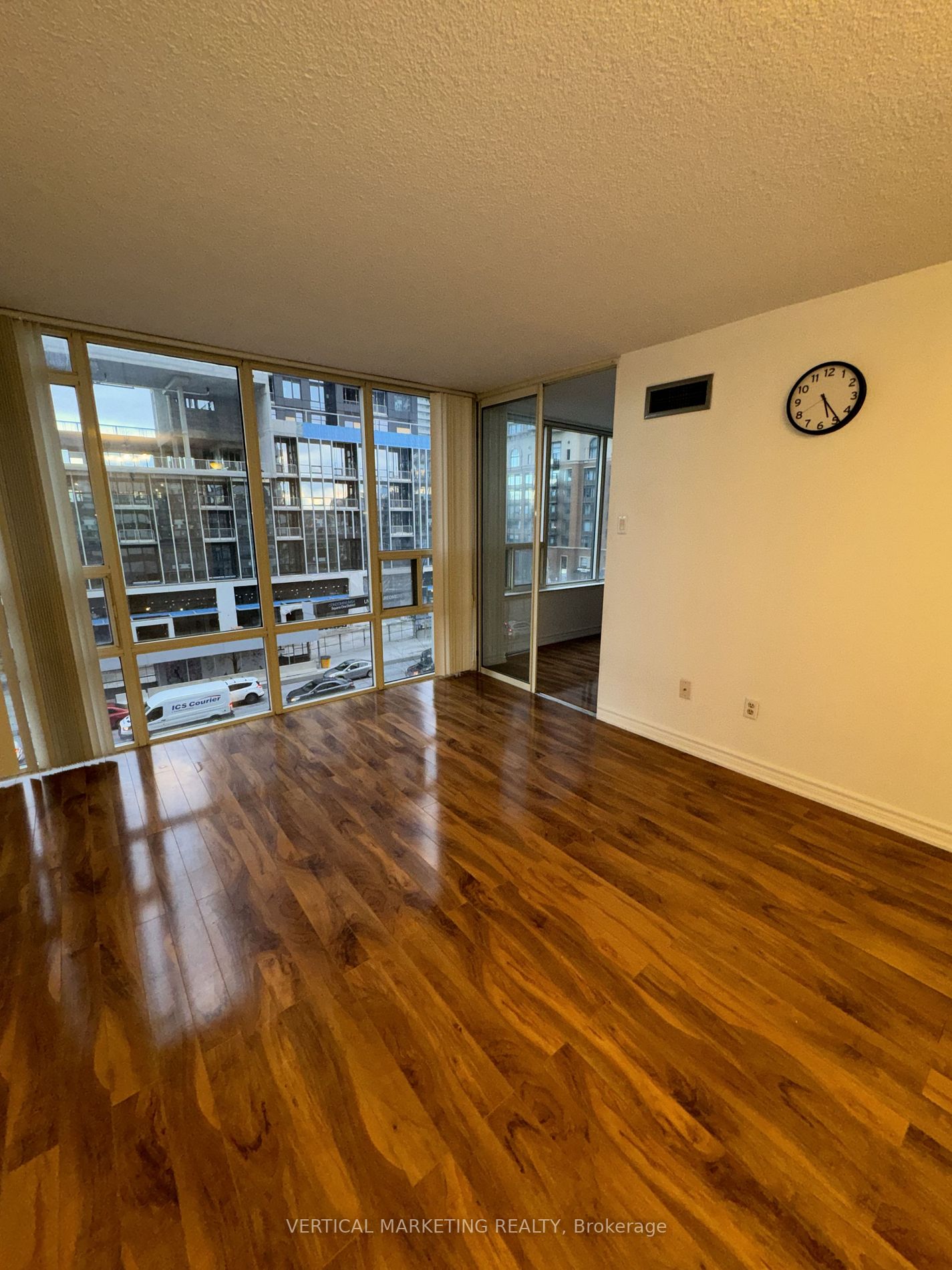 330 Rathburn Road W, #506