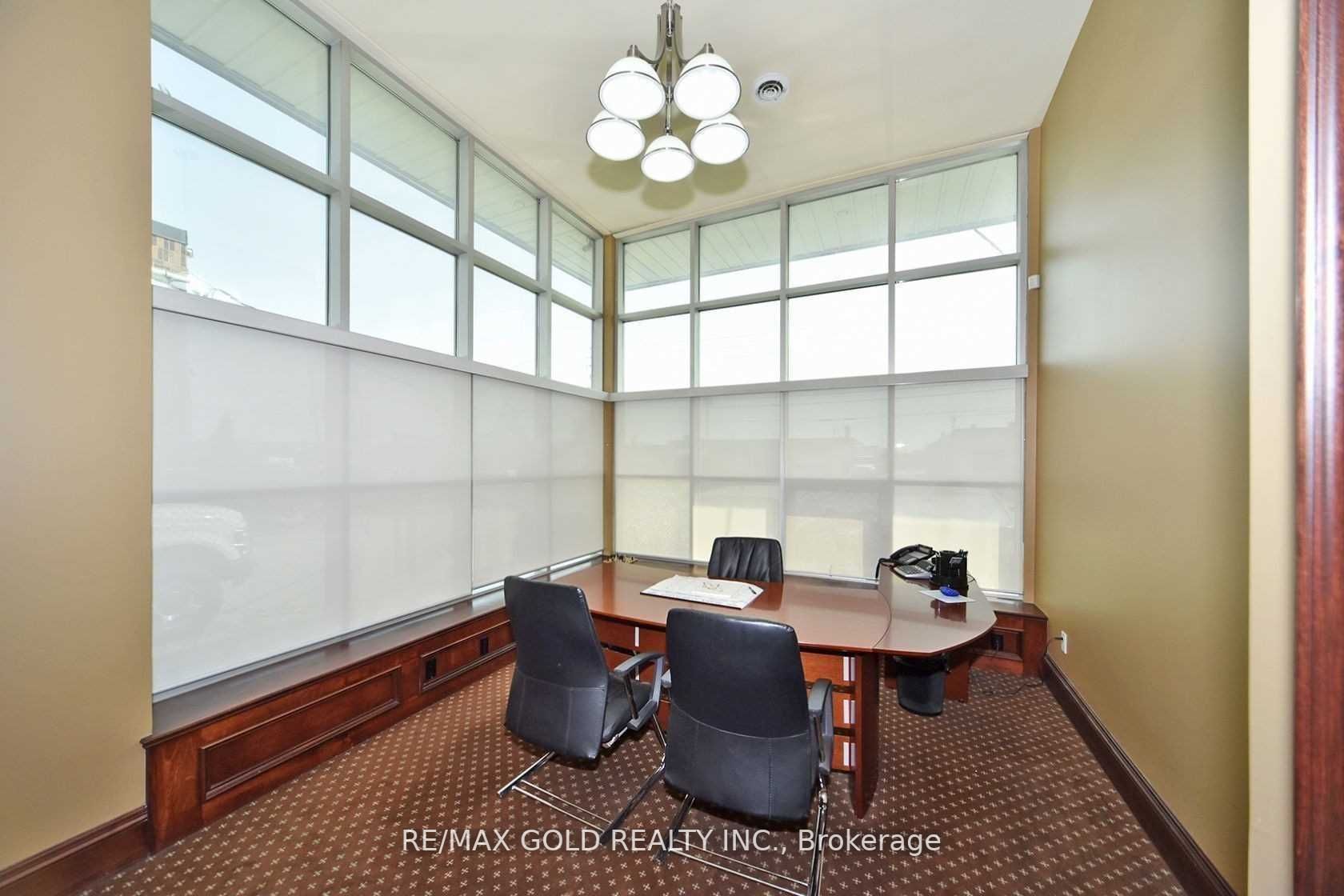 50 Brydon Dr