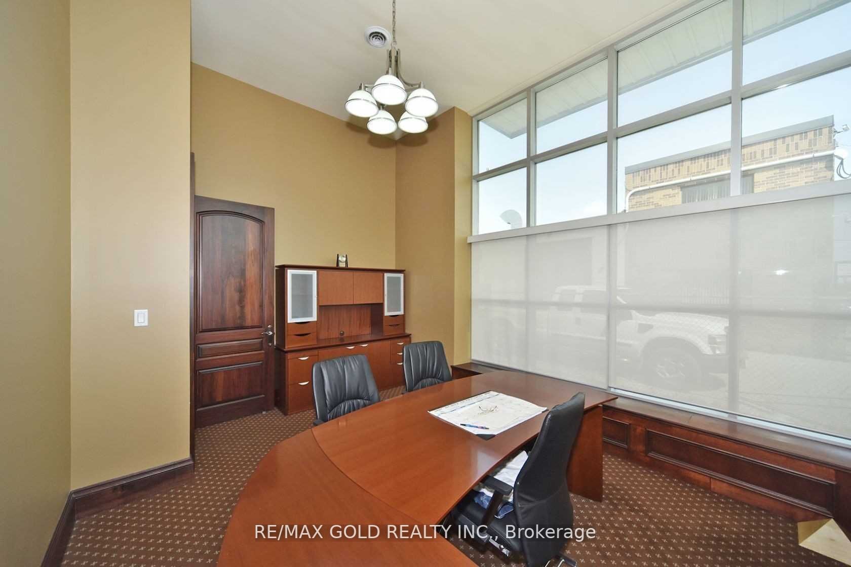 50 Brydon Dr