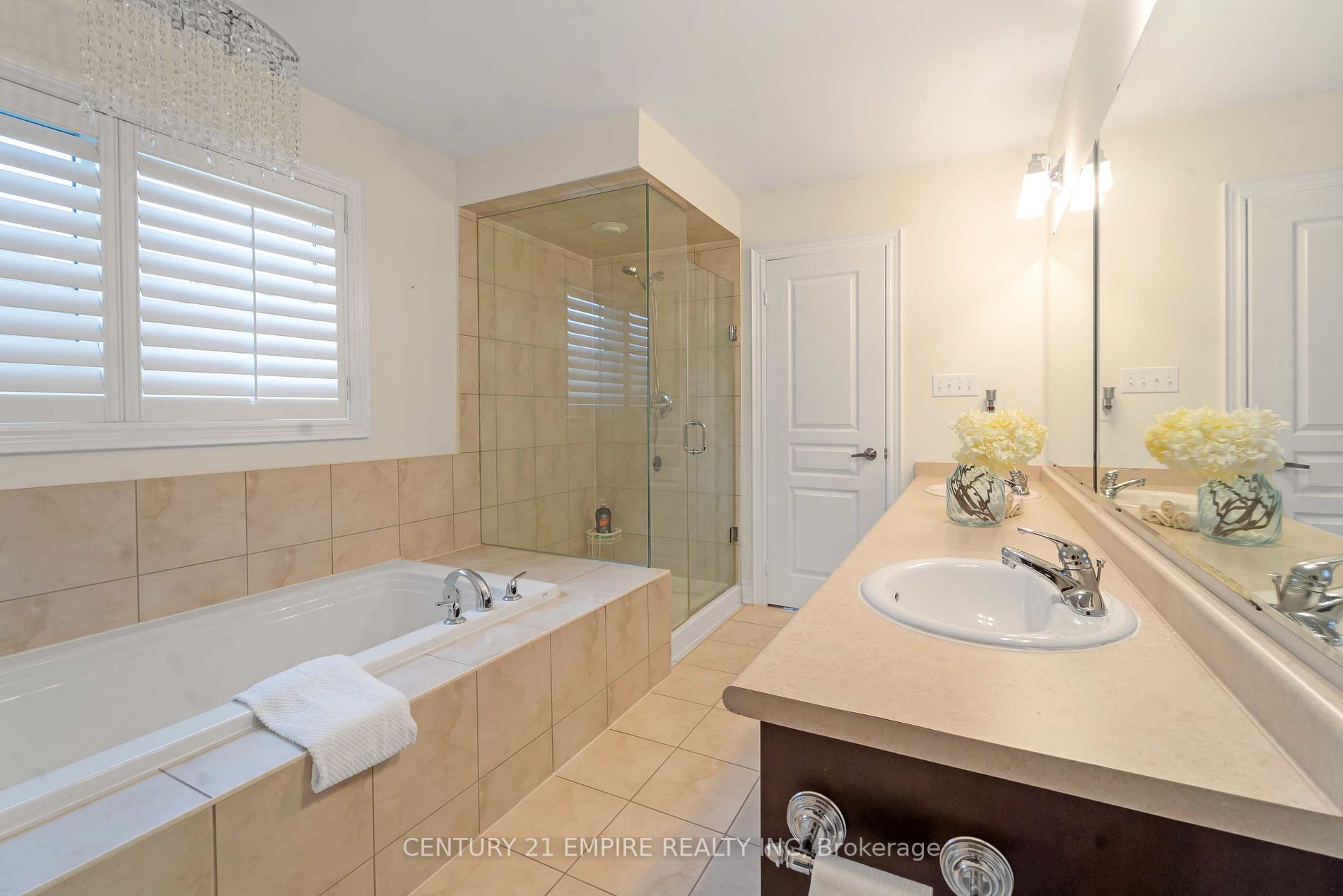508 Hinchey Crescent