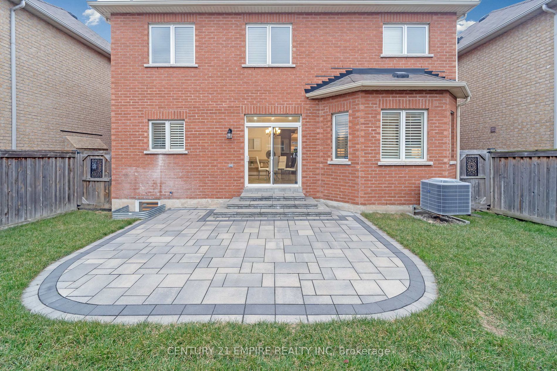 508 Hinchey Crescent