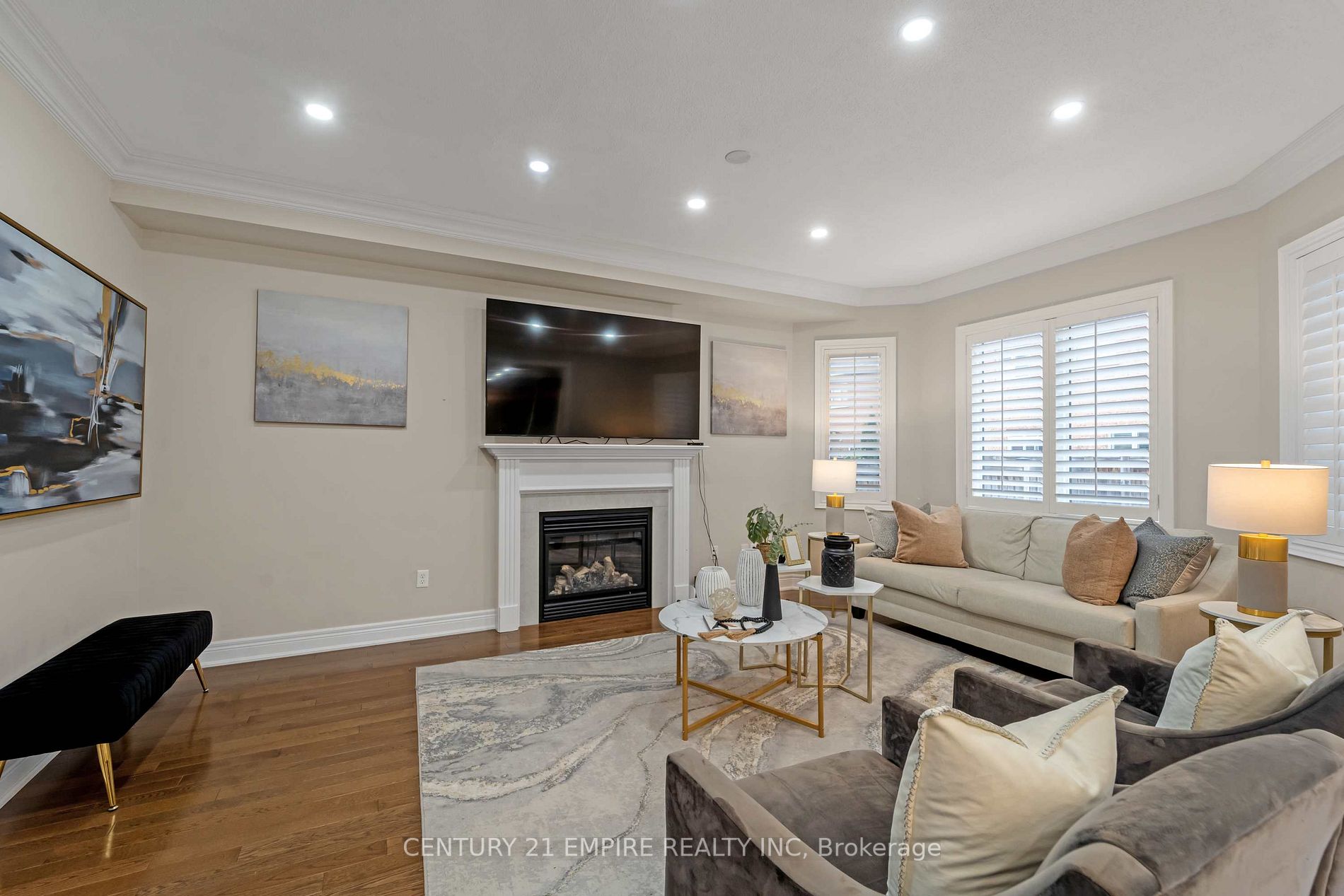 508 Hinchey Crescent