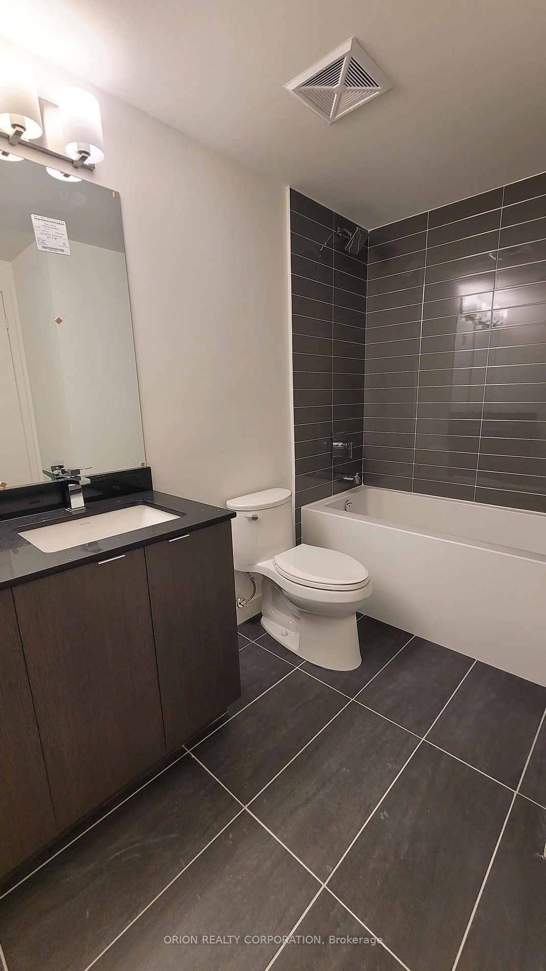859 The Queensway, #425