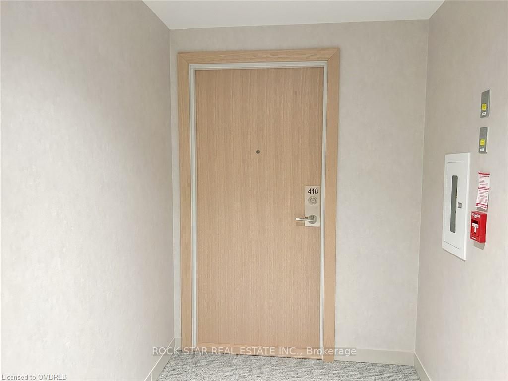 1195 The Queensway #418