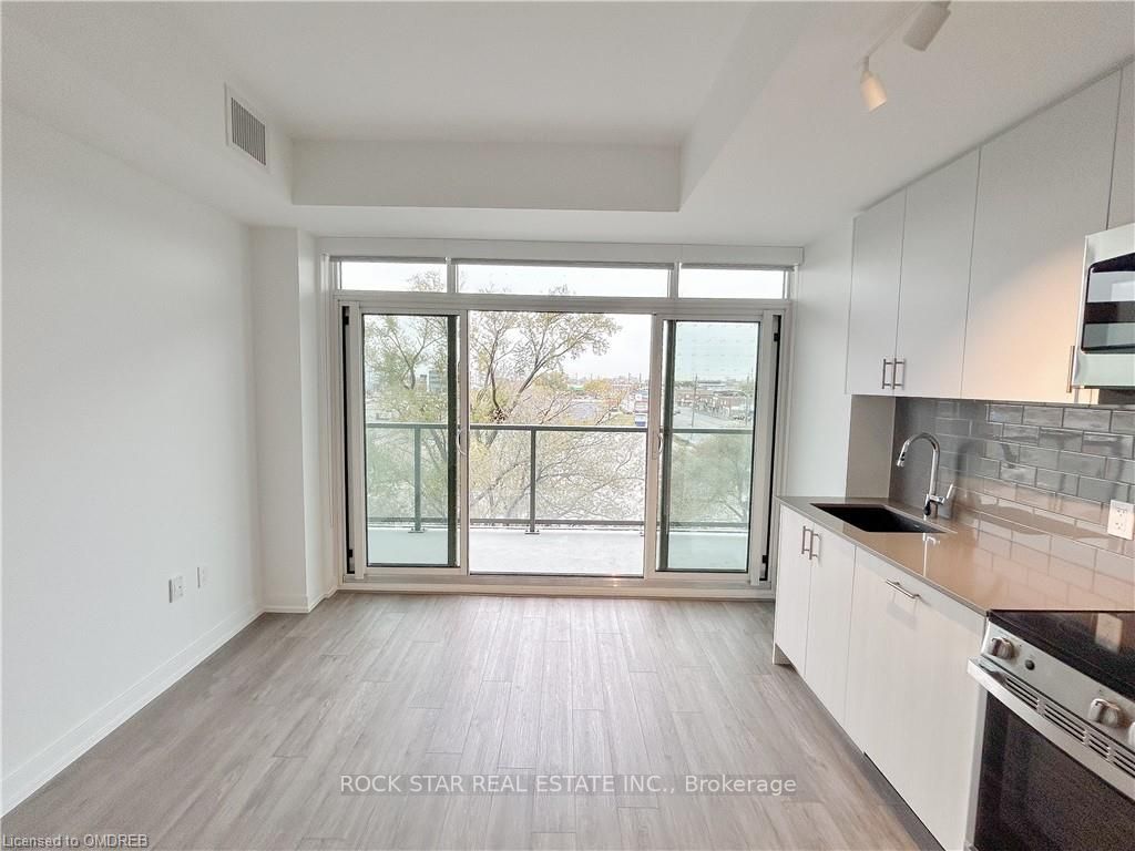 1195 The Queensway #418