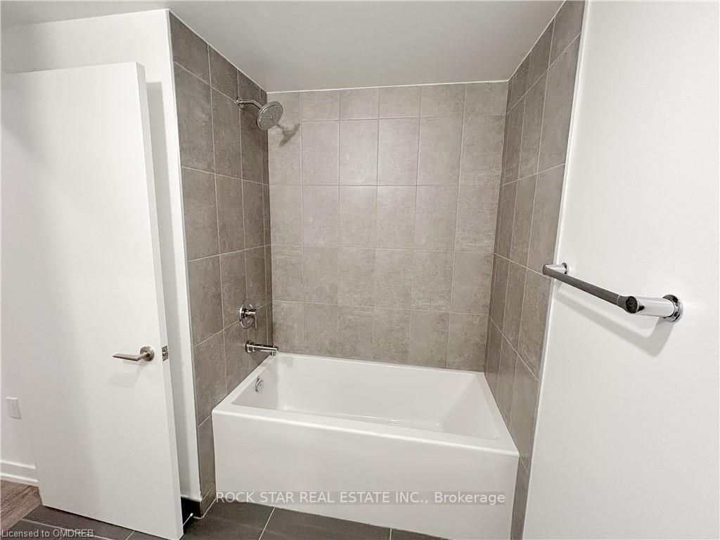 1195 The Queensway #418