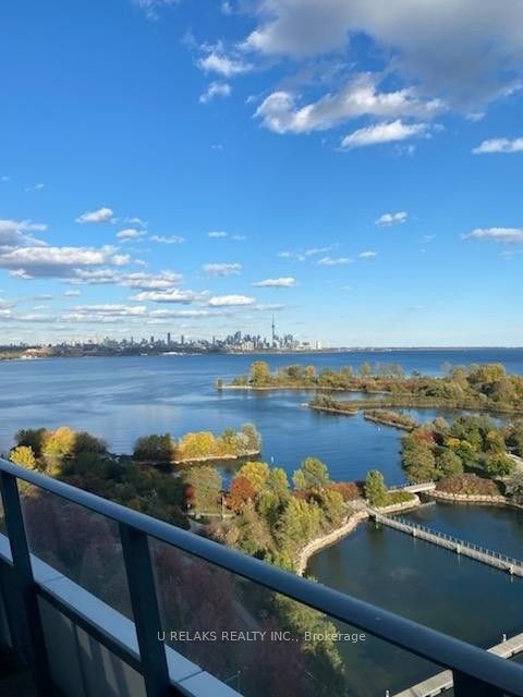 20 Shore Breeze Dr, #1107