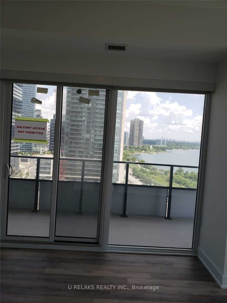 20 Shore Breeze Dr, #1107