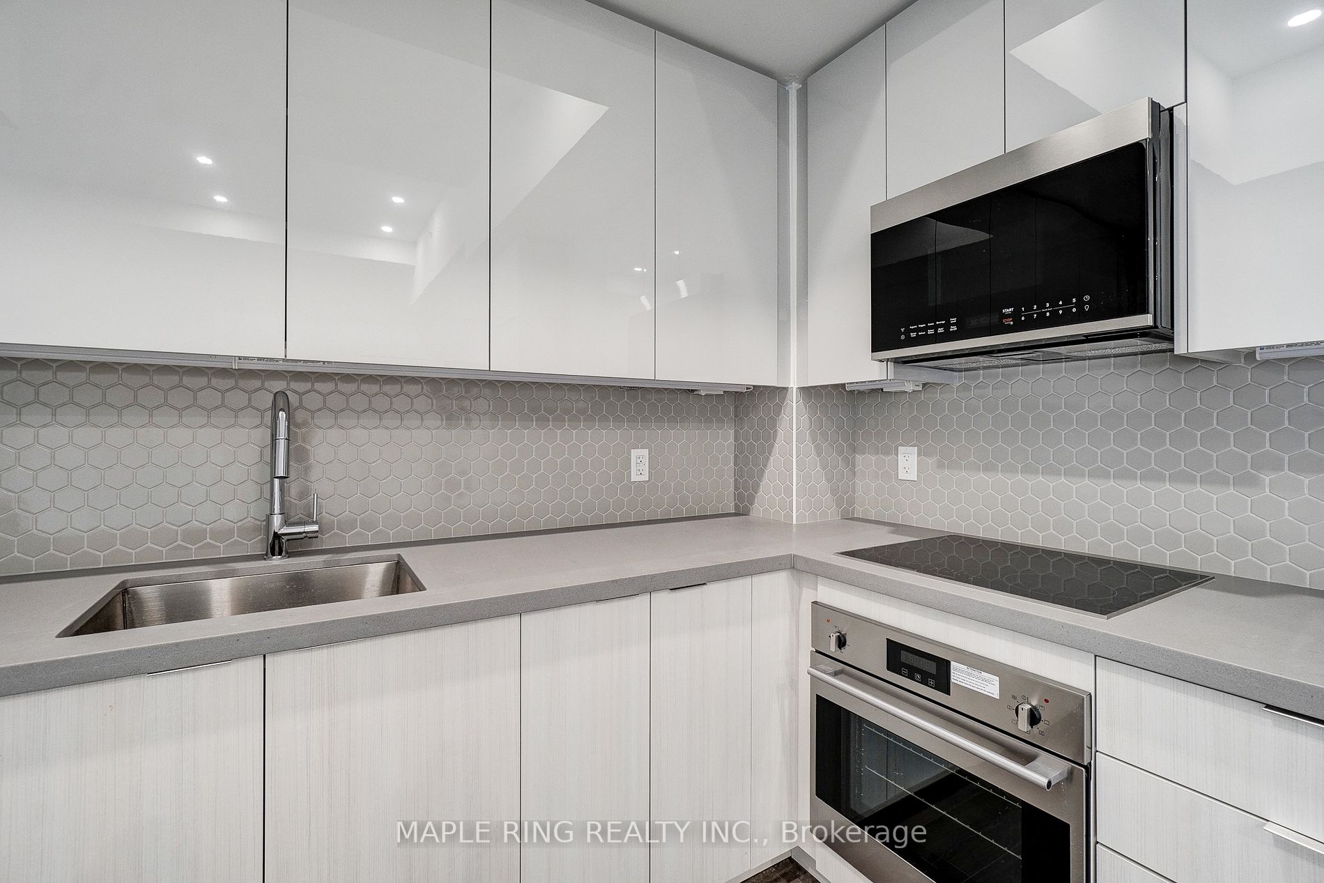 2485 Taunton Rd, #431
