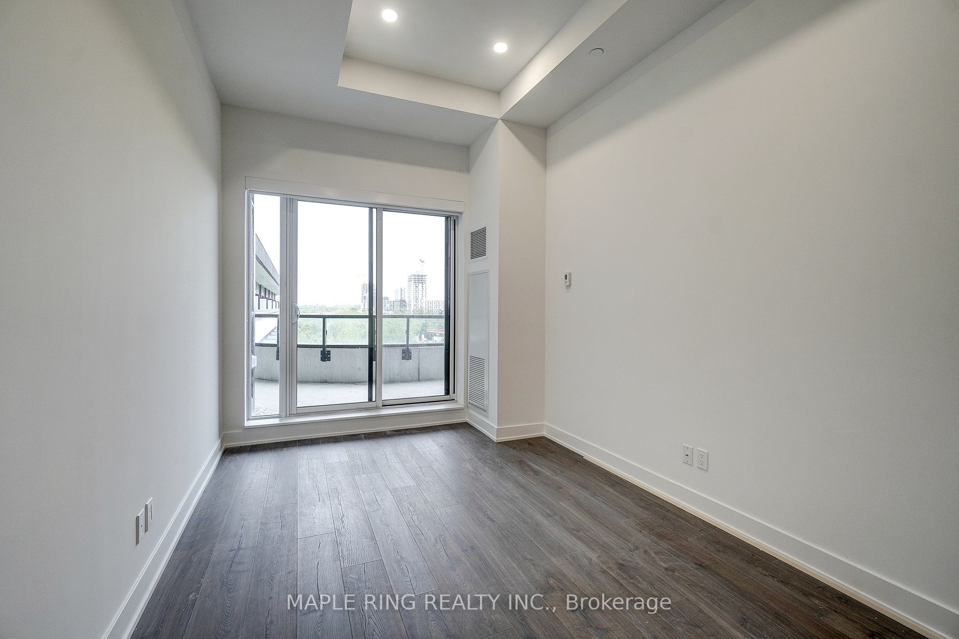 2485 Taunton Rd, #431
