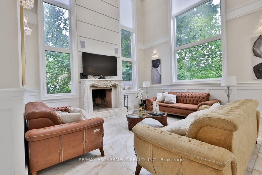 1538 Lorne Park Road