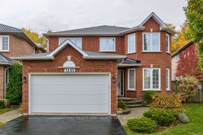3135 Dover Cres