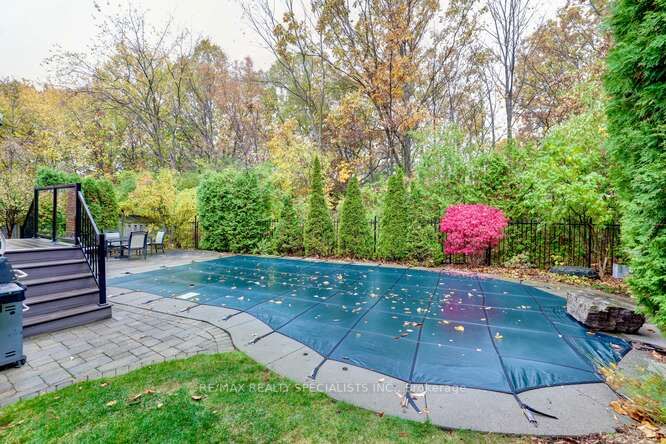 3135 Dover Cres