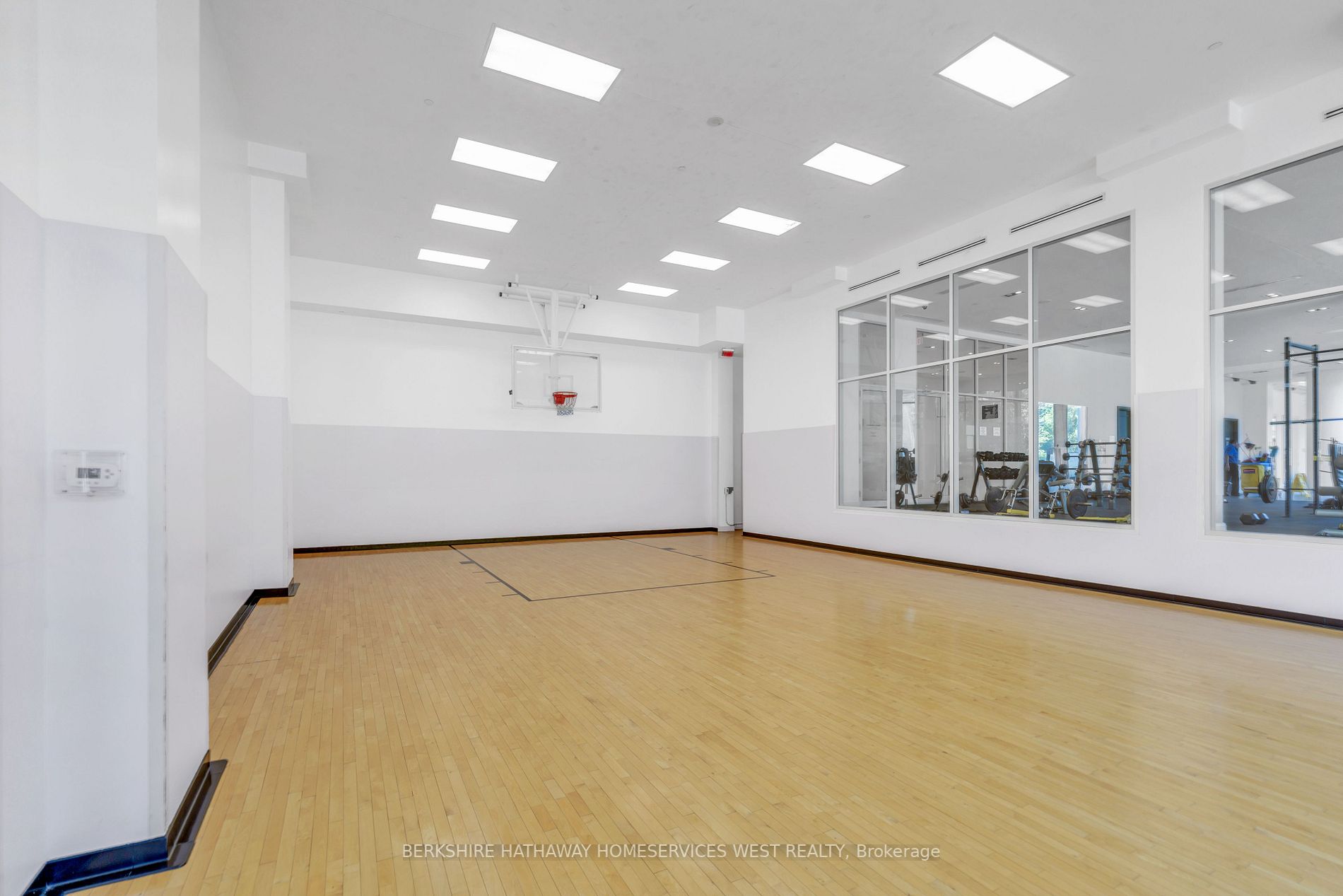 90 Park Lawn Rd, #2802