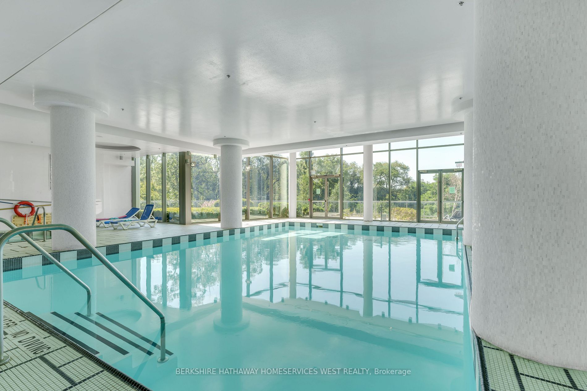 90 Park Lawn Rd, #2802