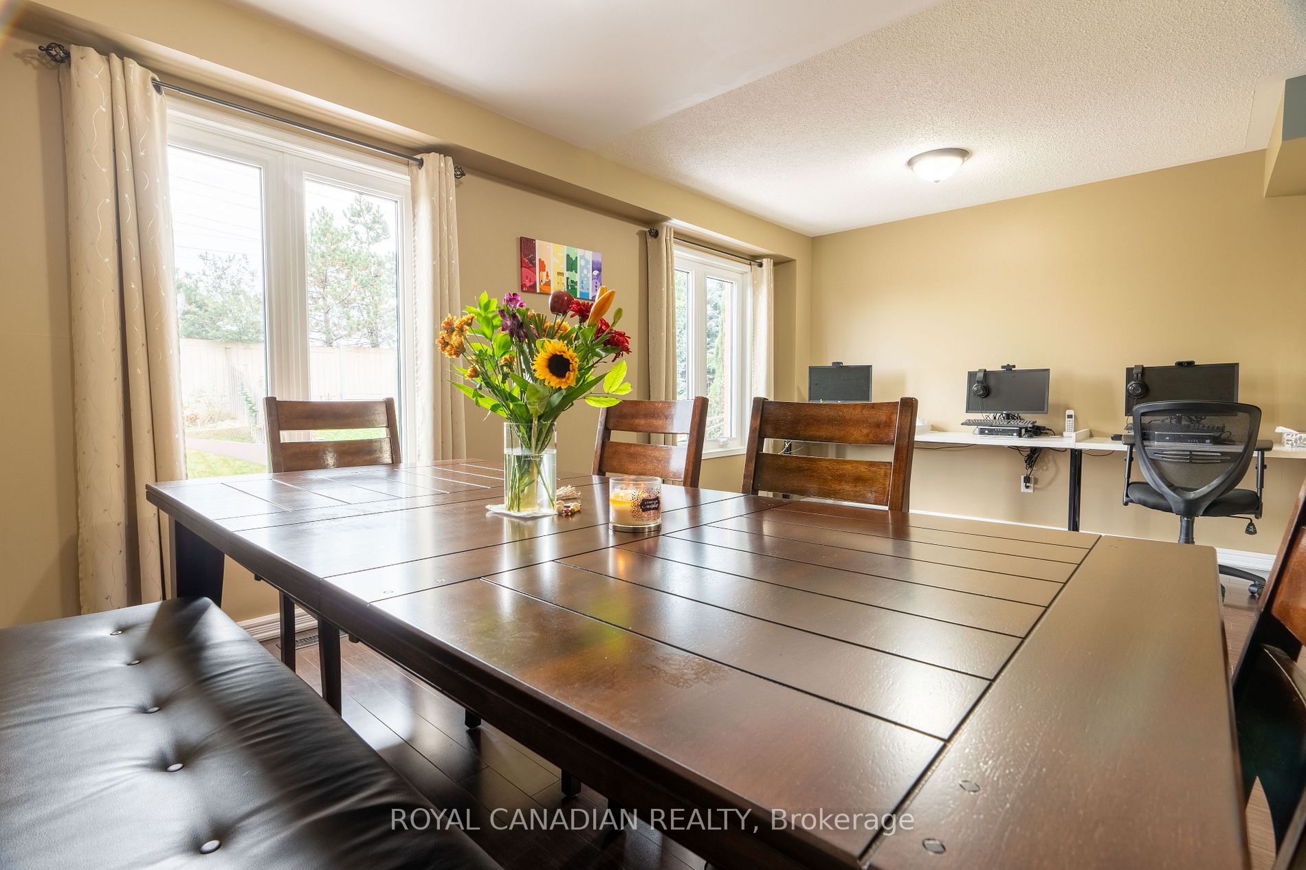 77 Wilmont Crt