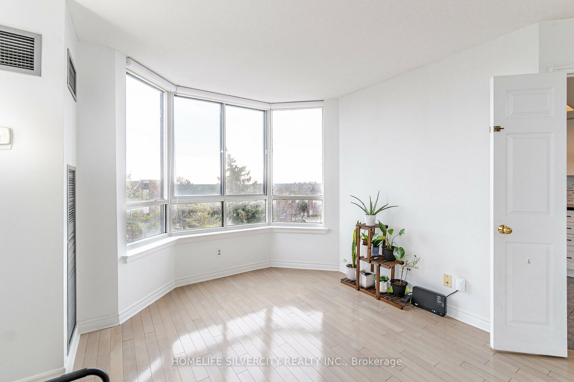 1001 Cedarglen Gate, #418