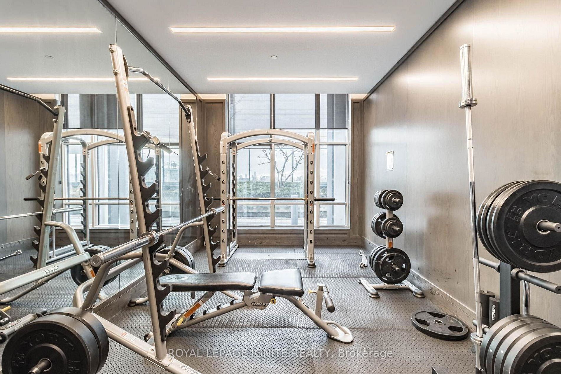 5 Mabelle Ave, #836