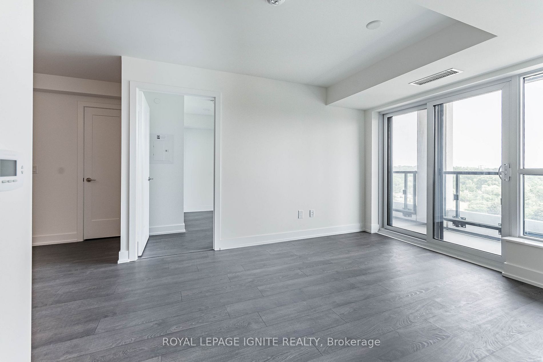 5 Mabelle Ave, #836