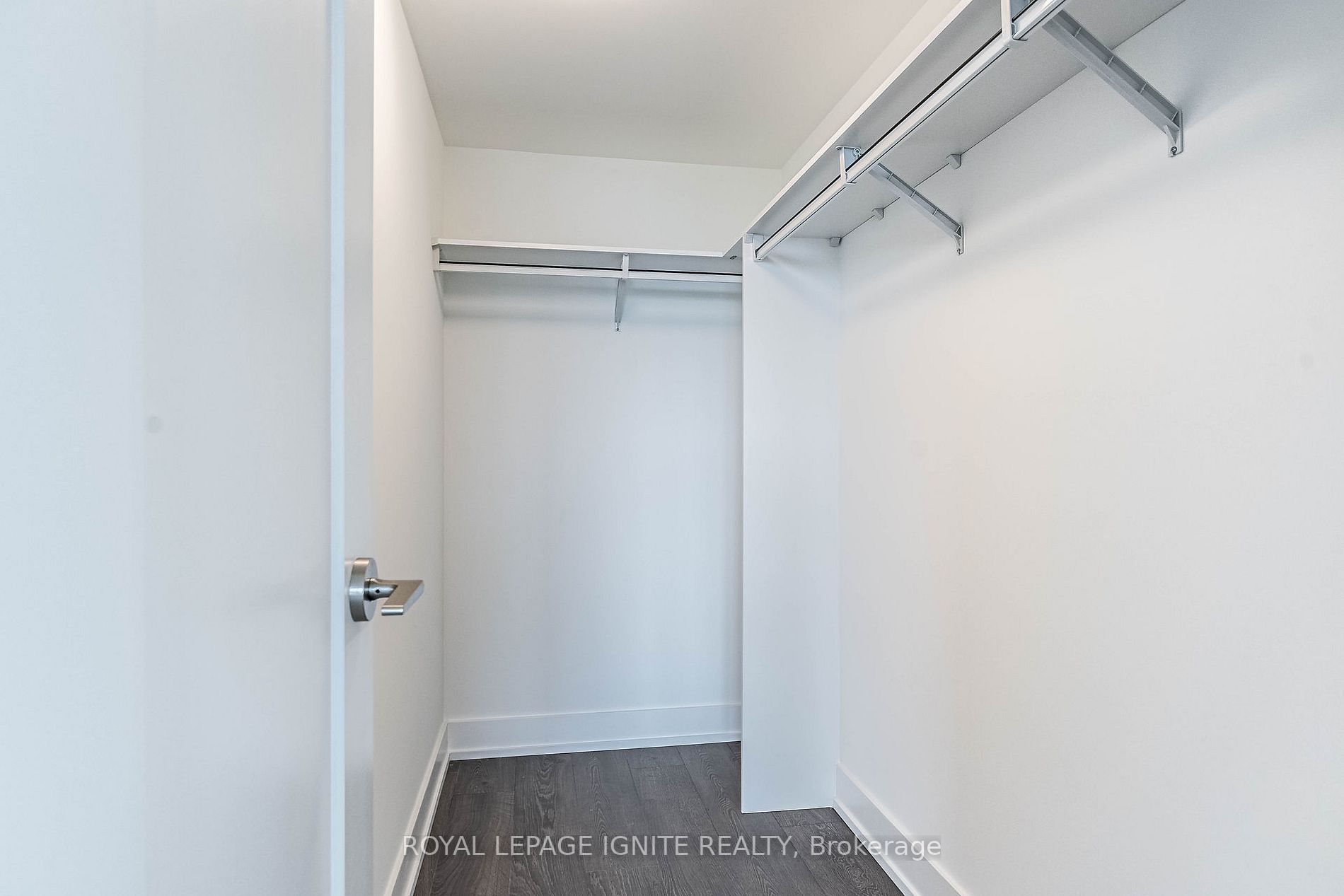 5 Mabelle Ave, #836