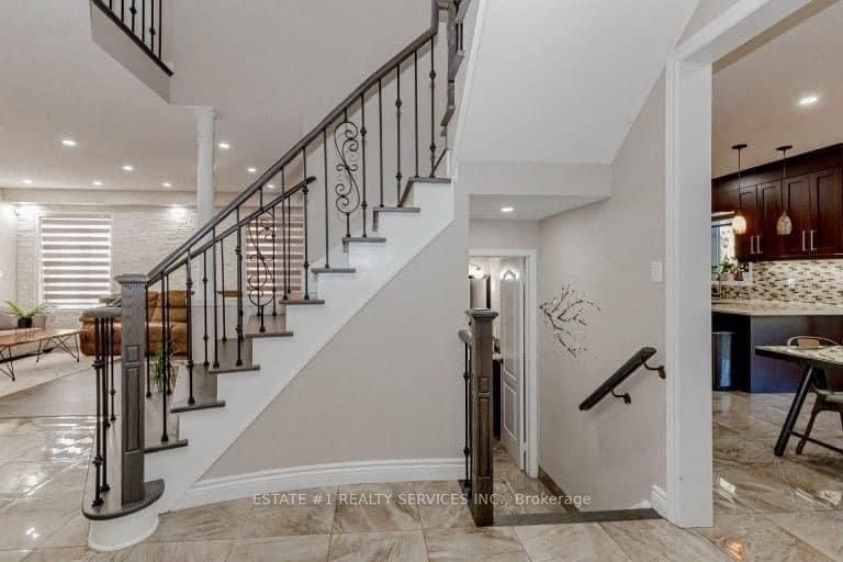 18 Tideland Dr