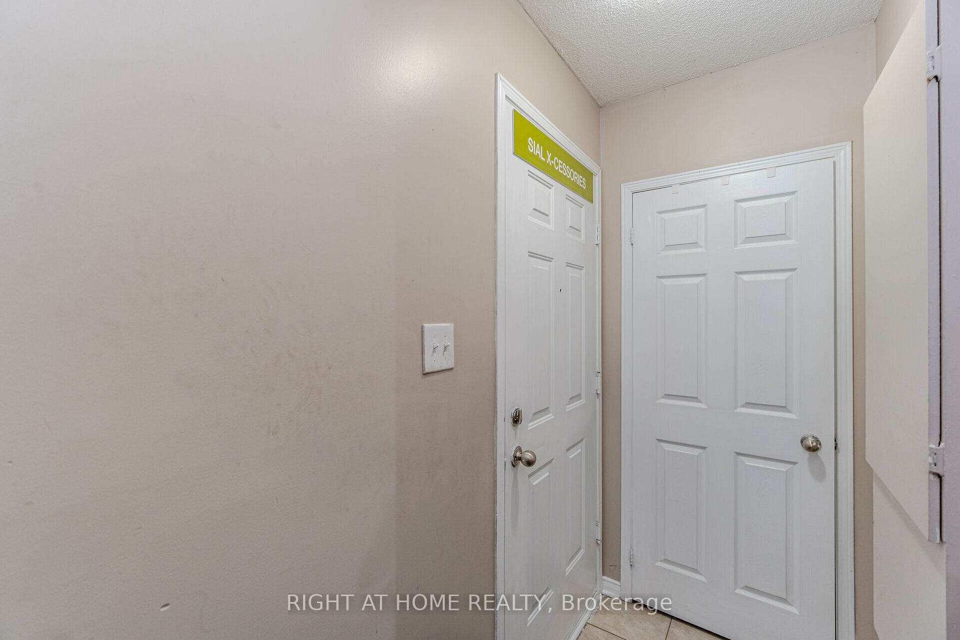 60 Fairwood Circ, #45