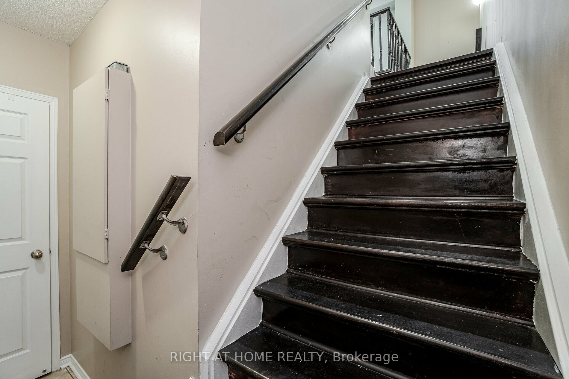60 Fairwood Circ, #45