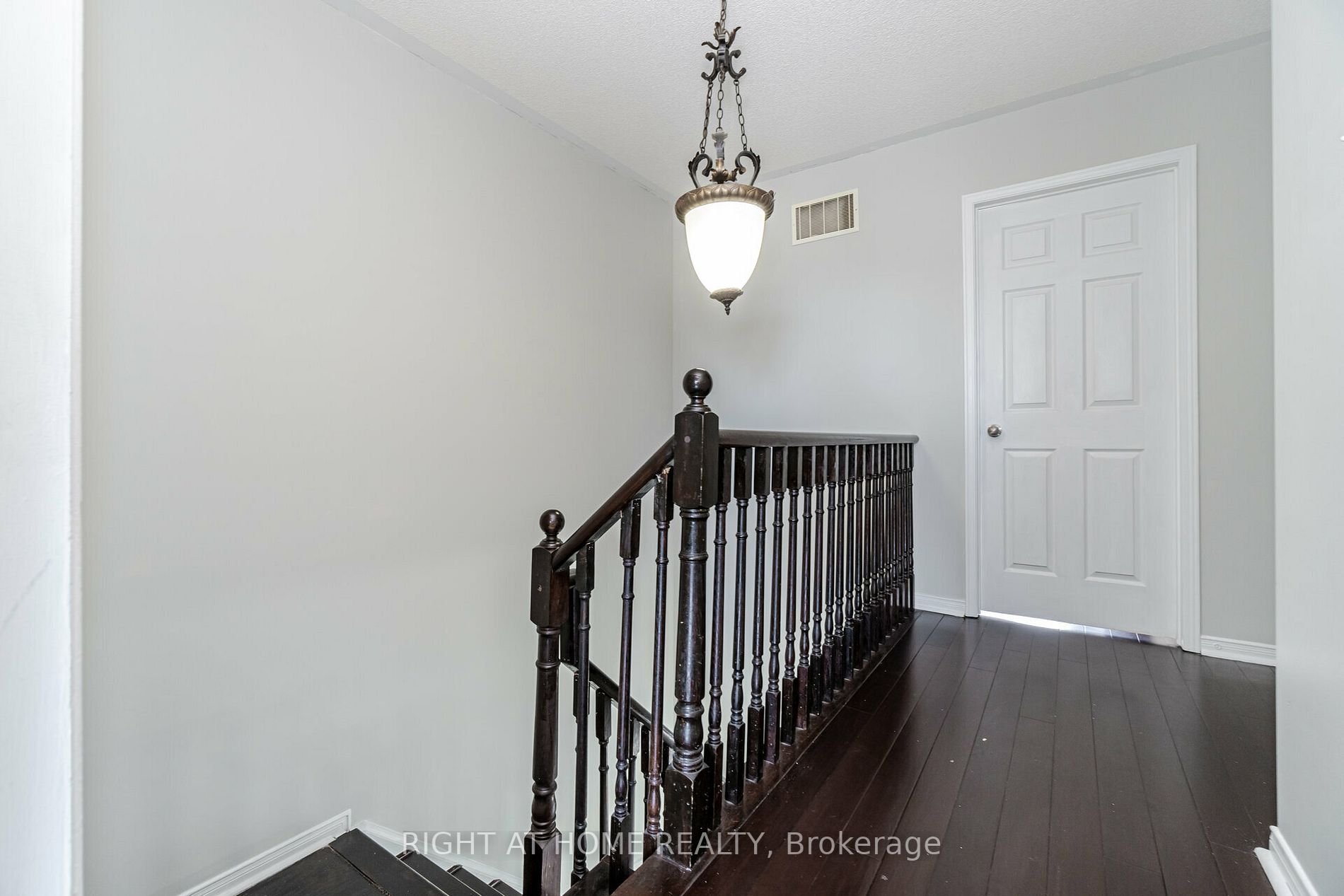 60 Fairwood Circ, #45