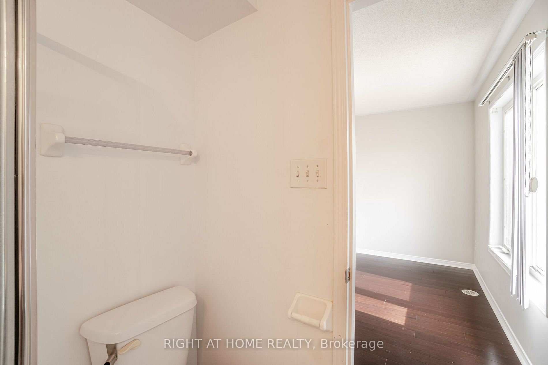 60 Fairwood Circ, #45