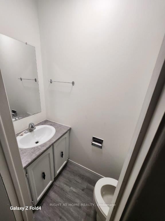 5475 Lakeshore Road E, #3