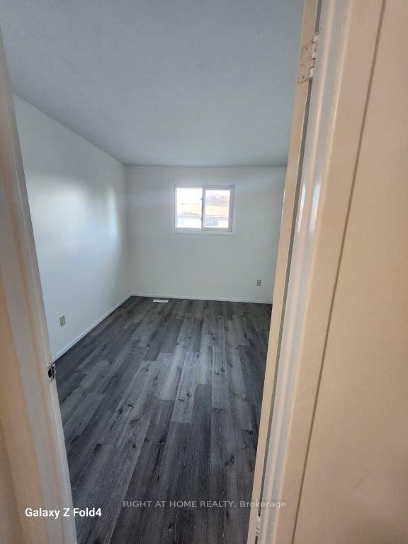 5475 Lakeshore Road E, #3