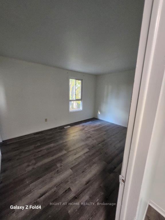 5475 Lakeshore Road E, #3