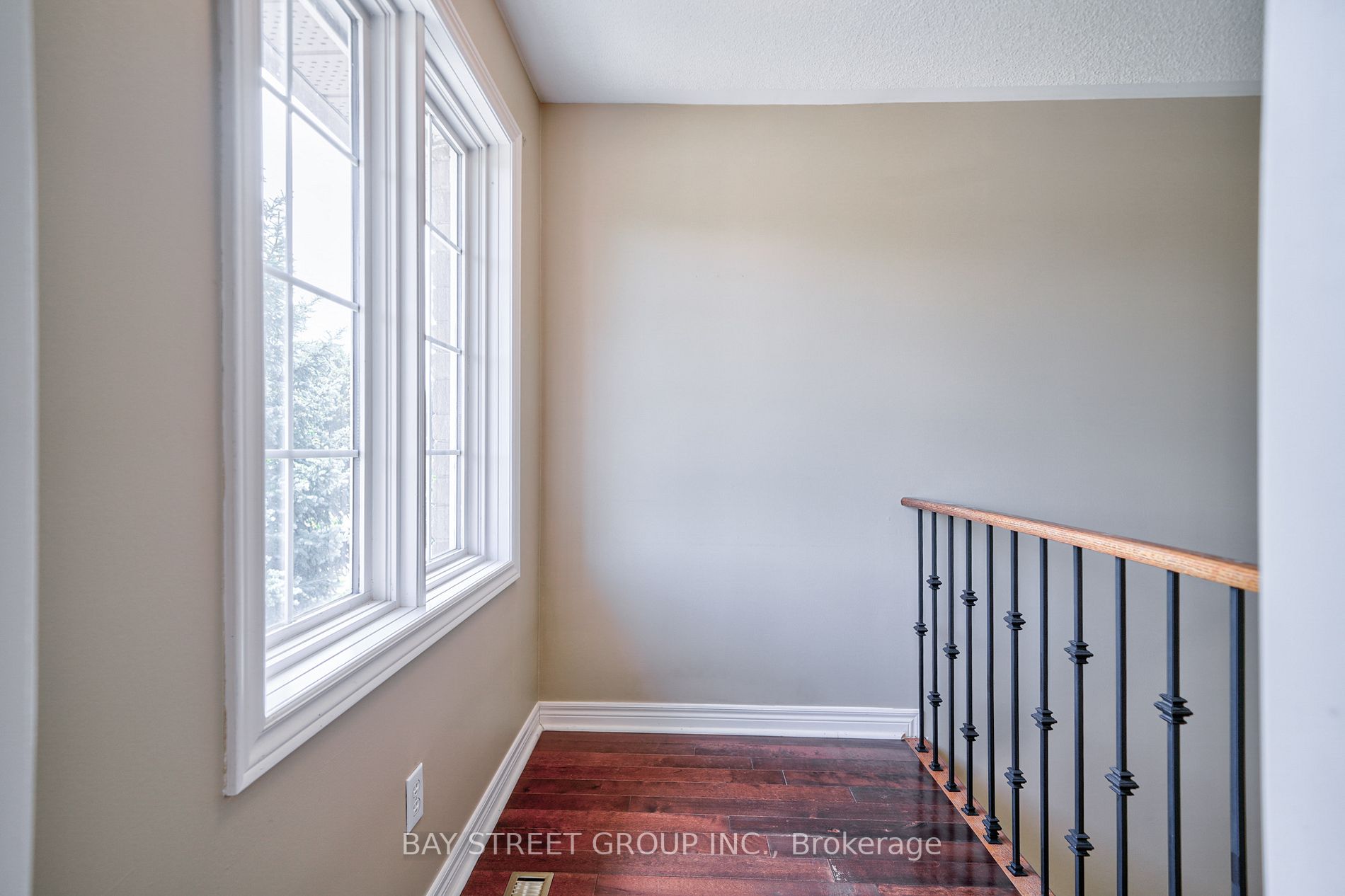 1665 Glenvista Dr