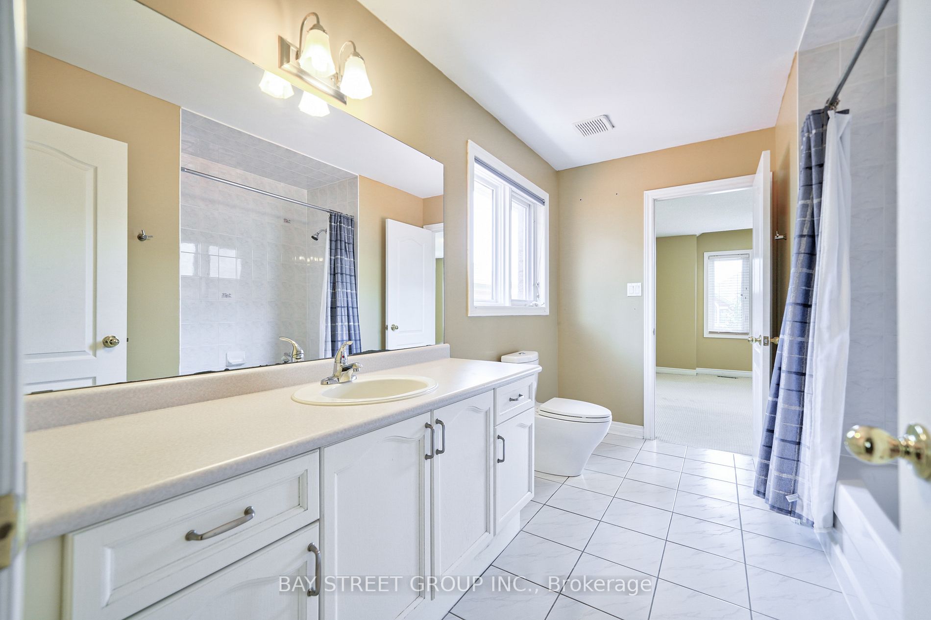 1665 Glenvista Dr