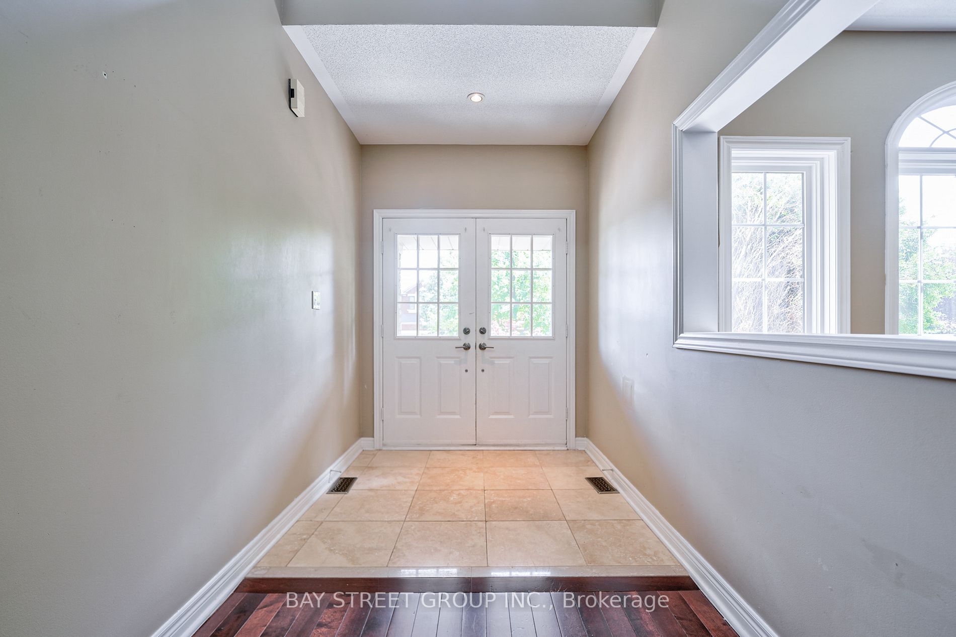 1665 Glenvista Dr