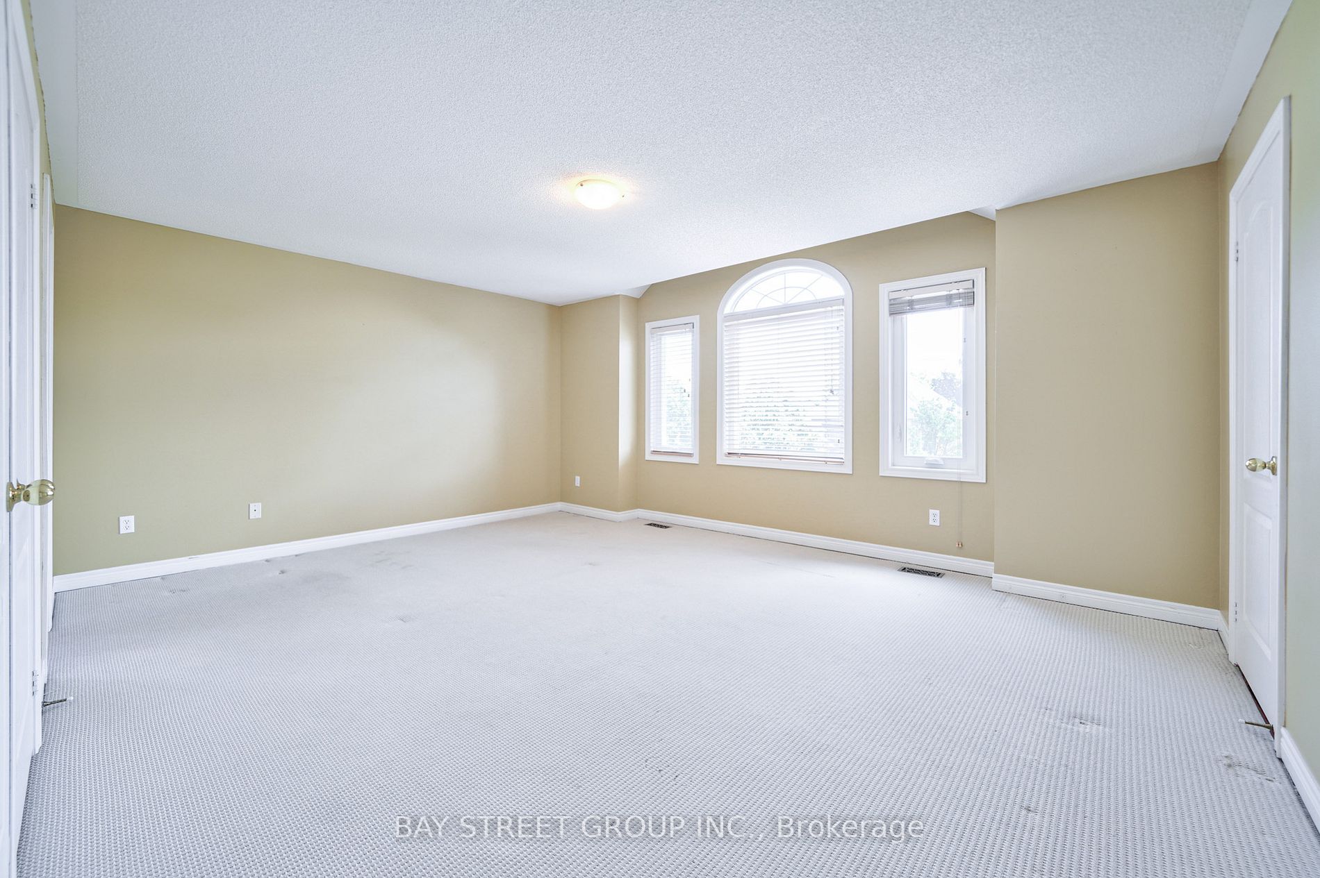 1665 Glenvista Dr