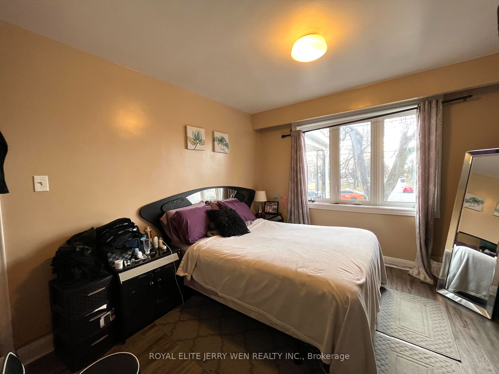 999 Caledonia Road