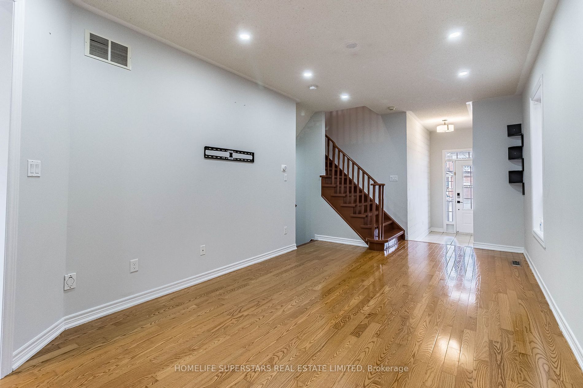 29 Palm Tree Rd
