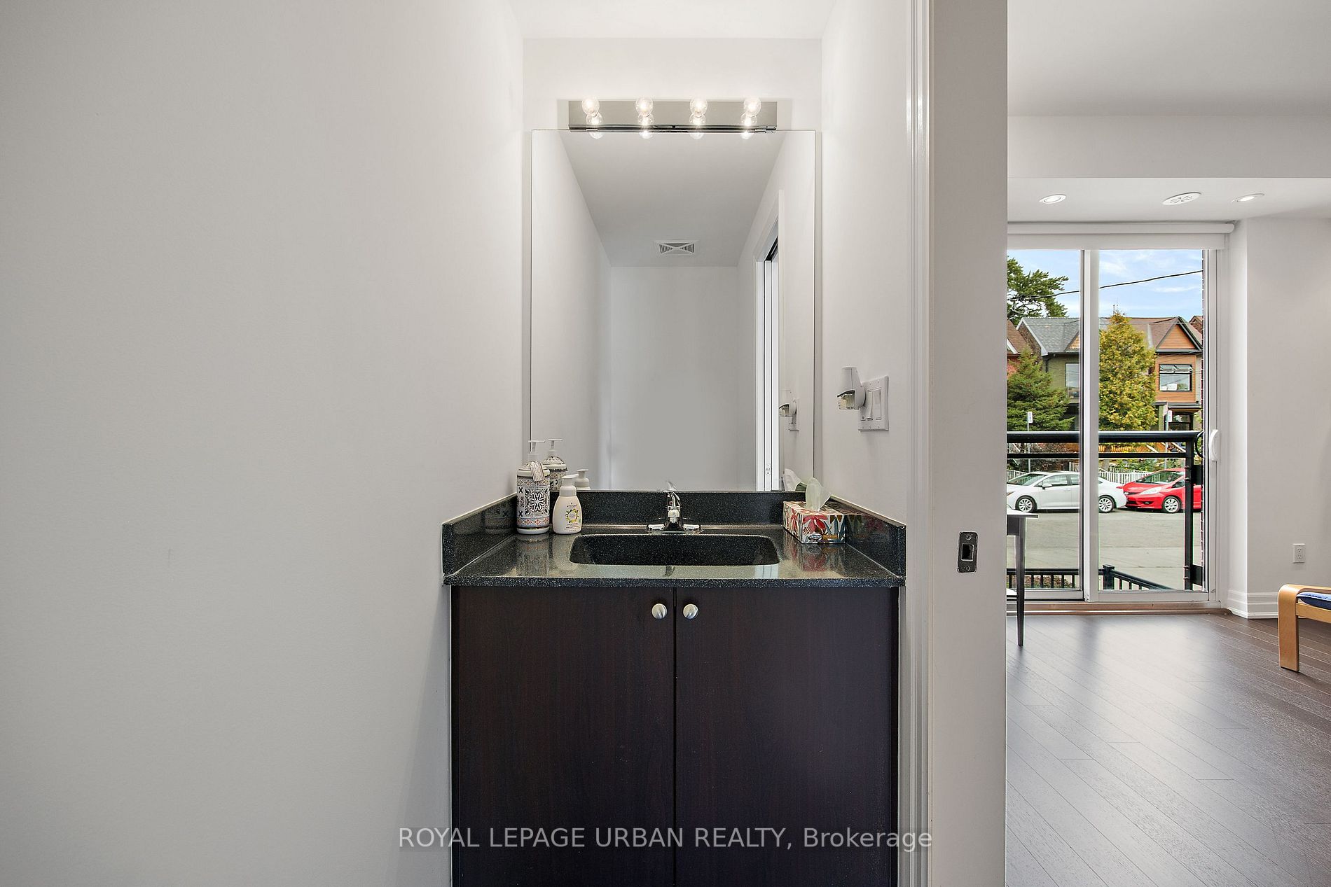 57 Macaulay Ave, #502