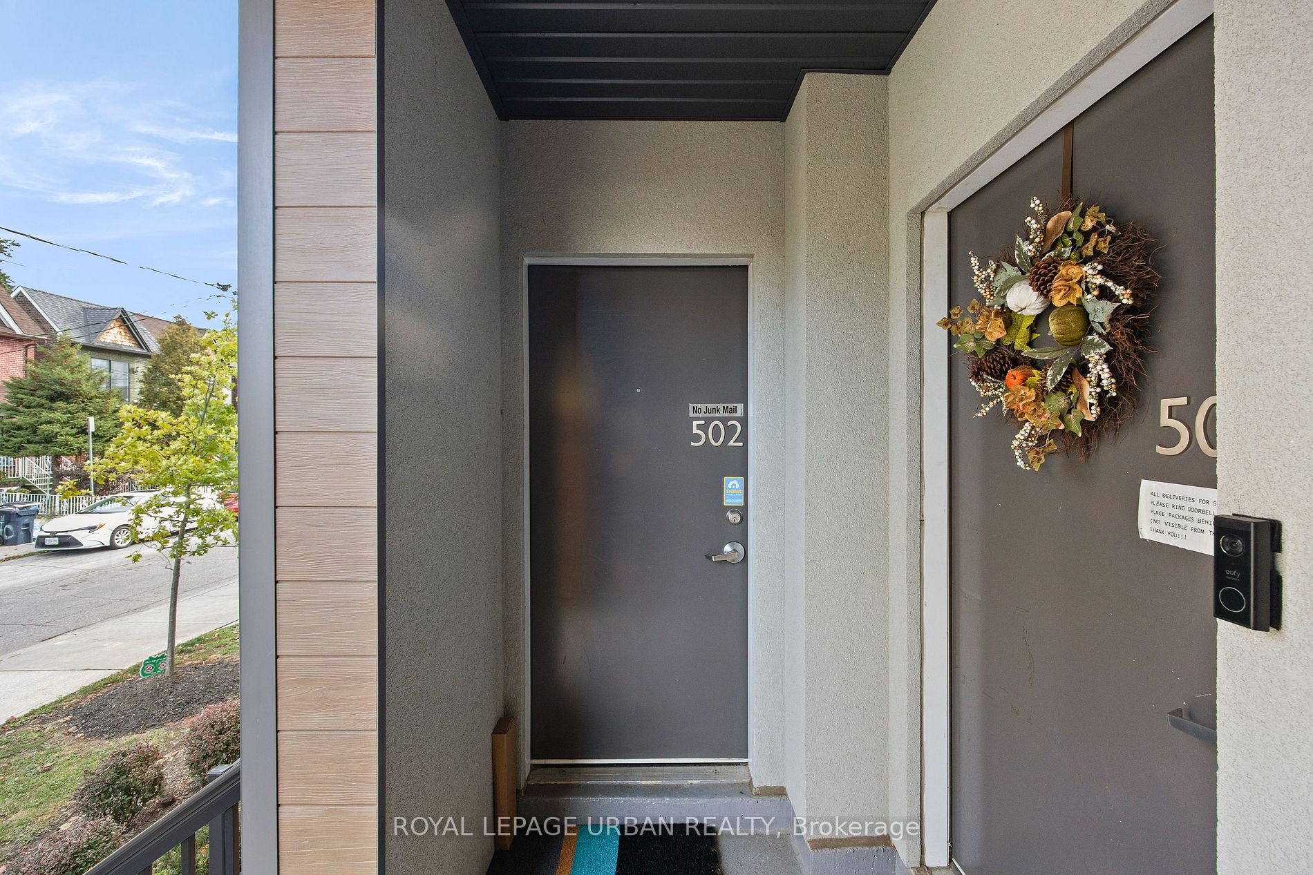 57 Macaulay Ave, #502